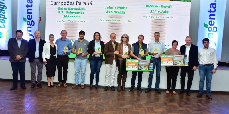 Agricultores da Copagril s&atilde;o homenageados no programa Grano Top da Syngenta