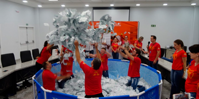 Copagril tem 52 clientes sorteados na campanha Natal Premiado da Acimacar