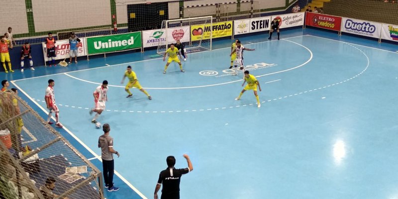 Atuando bem, AACC Copagril Futsal empata com o Cascavel no primeiro jogo do ano