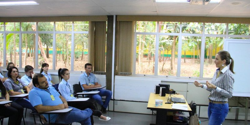 Copagril realiza palestra para funcion&aacute;rios sobre valoriza&ccedil;&atilde;o da vida