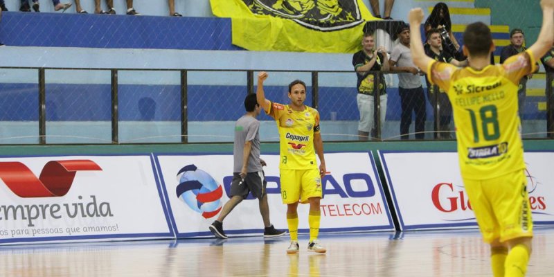 Copagril conquista a vit&oacute;ria no primeiro jogo da Liga Paran&aacute;