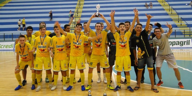 Equipes sub-15 e sub-17 da AACC Copagril conquistam t&iacute;tulo da Copa Lance a Lance