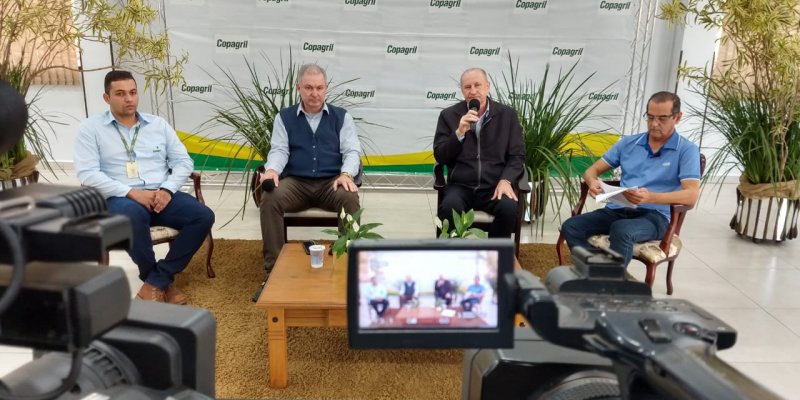 Semin&aacute;rio Copagril Soja e Milho &eacute; marcado por palestra e premia&ccedil;&atilde;o dos melhores produtores