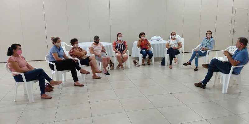 Lideran&ccedil;as femininas do cooperativismo participam de encontro na Copagril