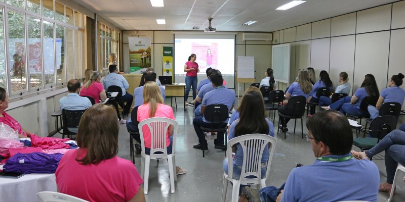 Copagril promove roda de conversa sobre conscientiza&ccedil;&atilde;o e apoio ao Outubro Rosa