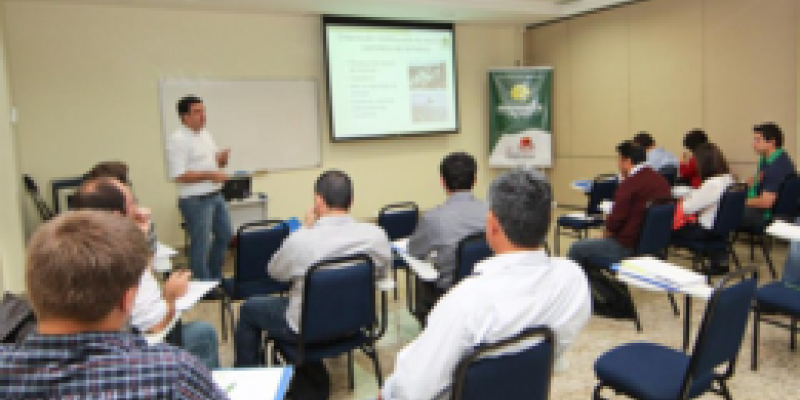 MEIO AMBIENTE: F&oacute;rum promove treinamento sobre res&iacute;duos s&oacute;lidos                              