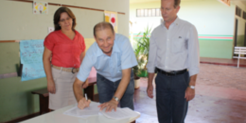 Copagril e prefeitura de Rondon mant&ecirc;m parceria do Programa Cooperjovem                            