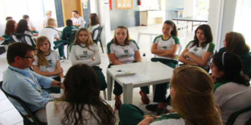 Agr&ocirc;nomo da Copagril participa de C&iacute;rculo de Di&aacute;logo realizado pelo Sesi 