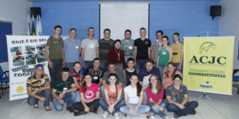 Comunica&ccedil;&atilde;o e orat&oacute;ria s&atilde;o tema do curso de lideran&ccedil;a jovem