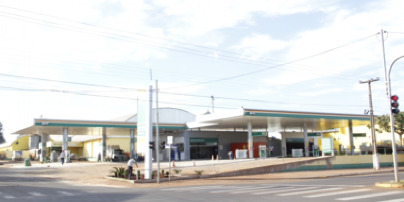 Copagril inaugura nova estrutura do posto de combust&iacute;veis de Marechal C&acirc;ndido Rondon, no dia 9 de ag