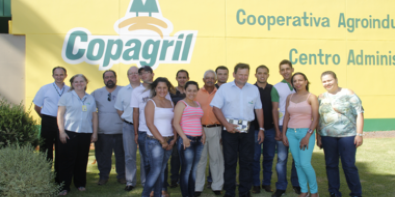 Cooperativistas de Minas Gerais visitam a Copagril 